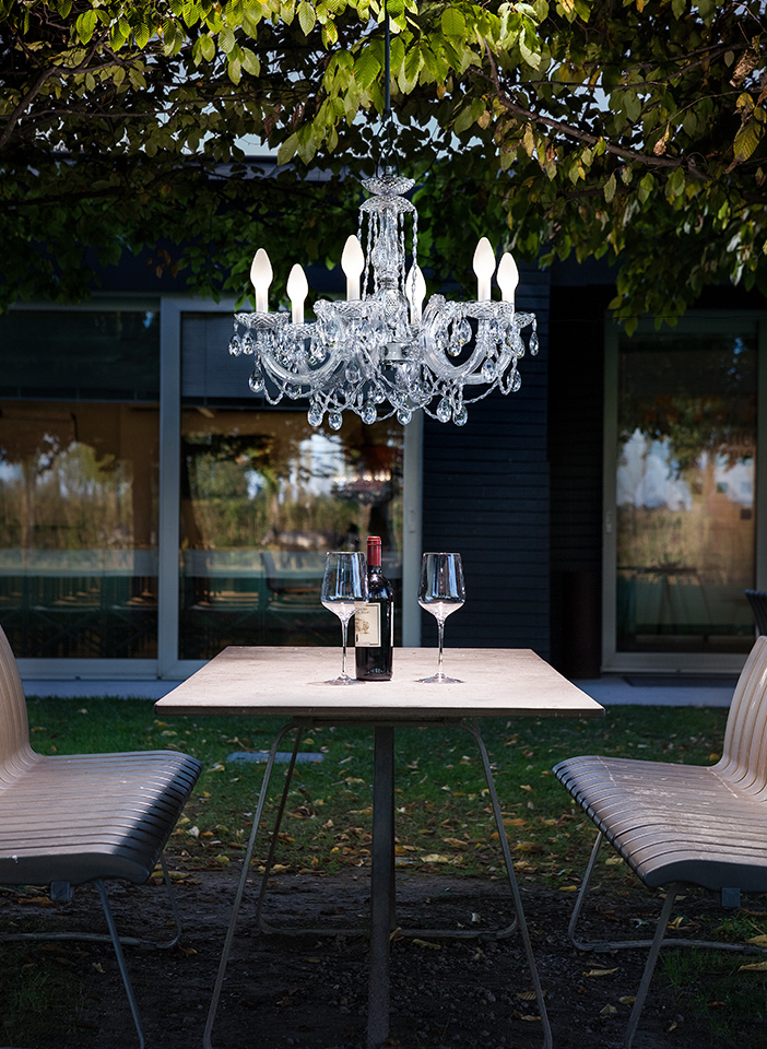 chandeliers for outside use